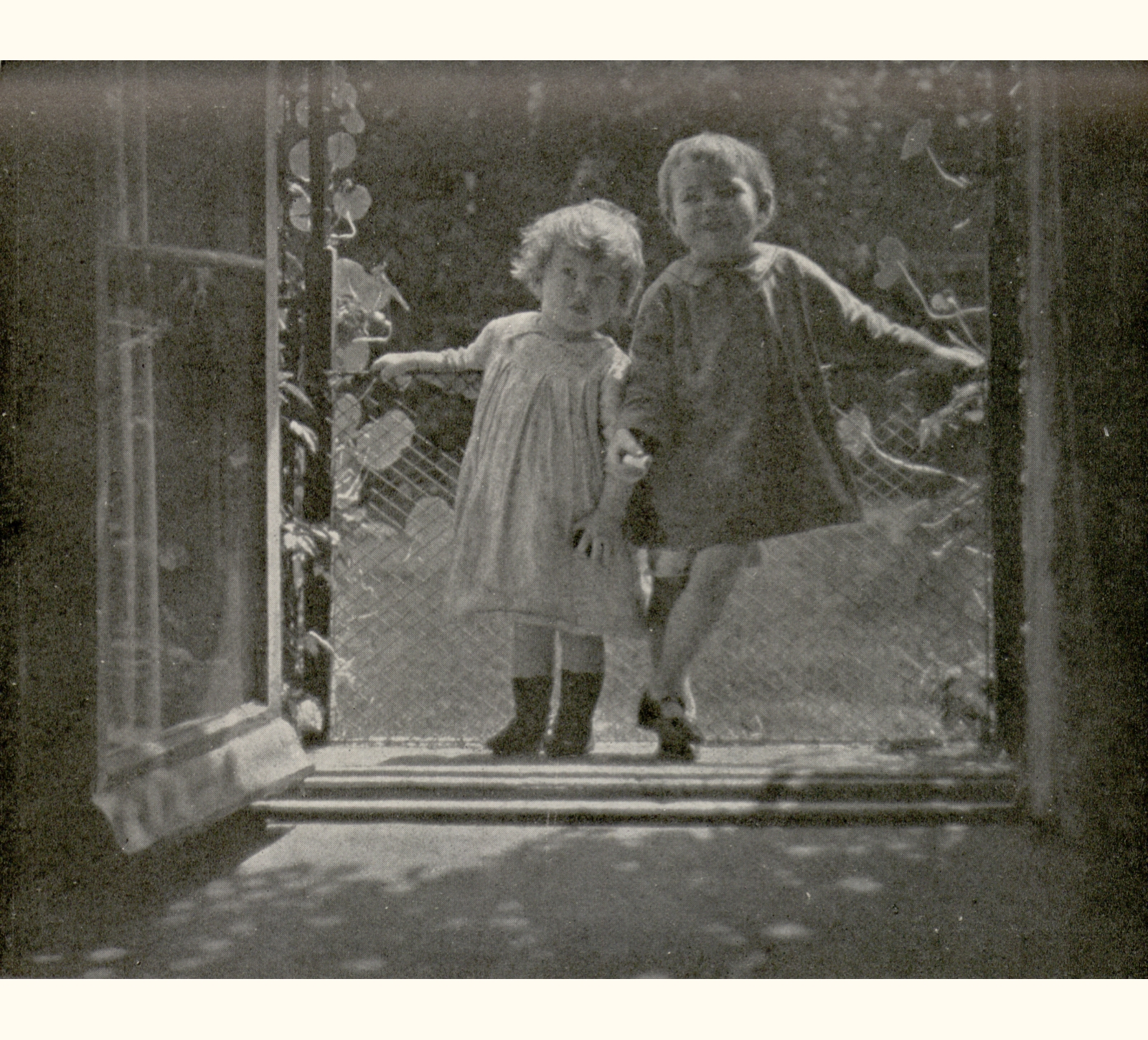 1910 Fifty-fifth Annual Exhibition of the Royal Photographic Society of Great Britain